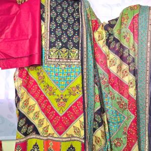 Vibrant Multicolored Lahoree 3-Piece – আকর্ষণীয় জ্যামিতিক ডিজিটাল প্রিন্ট